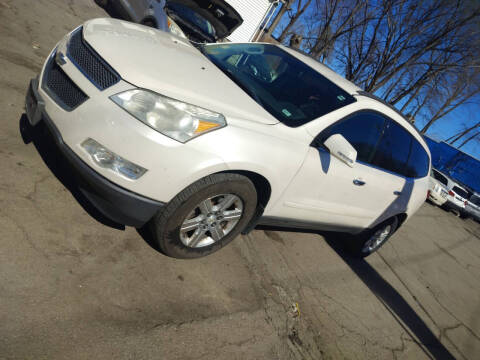 2011 Chevrolet Traverse for sale at JJ's Auto Sales in Kansas City MO