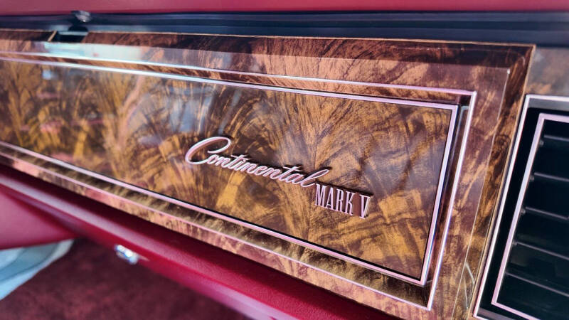 1979 Lincoln Mark V