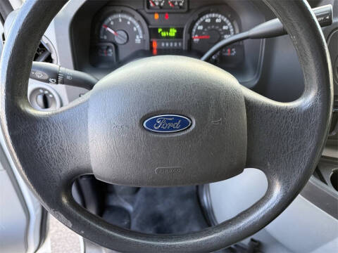 2014 Ford E-Series E-350 SD