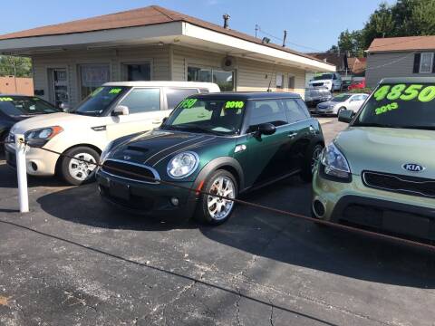 2010 MINI Cooper for sale at AA Auto Sales in Independence MO