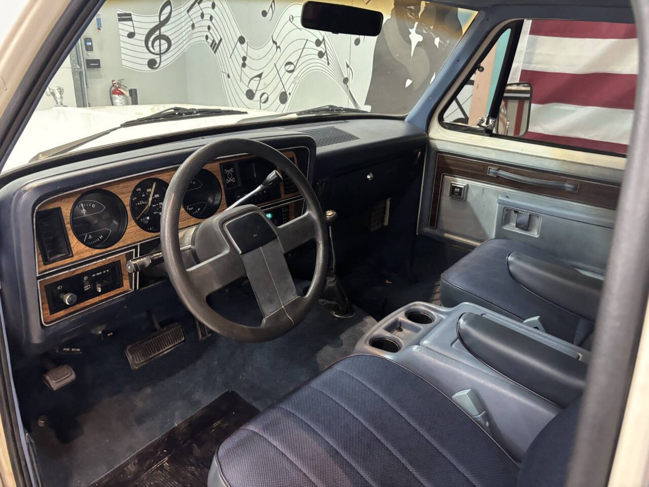 1985 Dodge Ramcharger 28