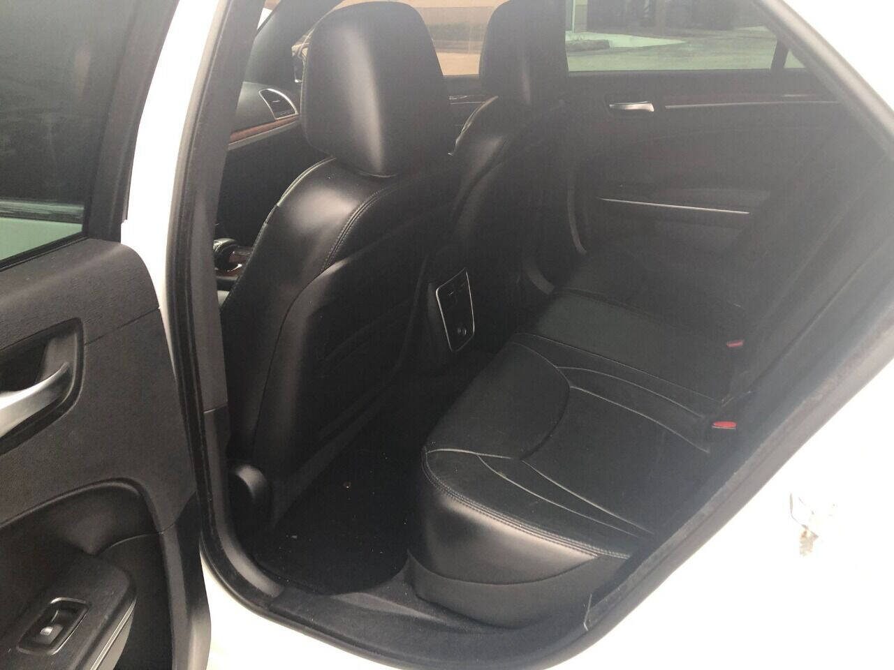 2014 CHRYSLER 300 Sedan - $4,850