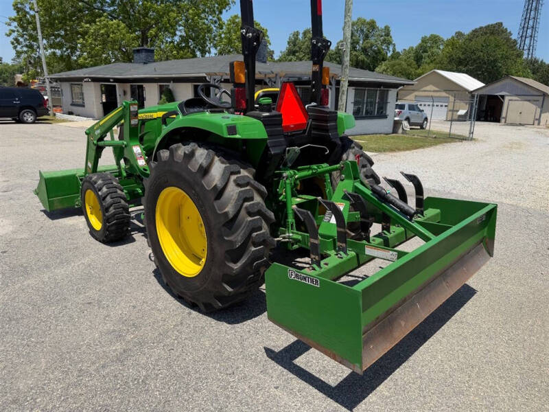 2021 John Deere 4044 M