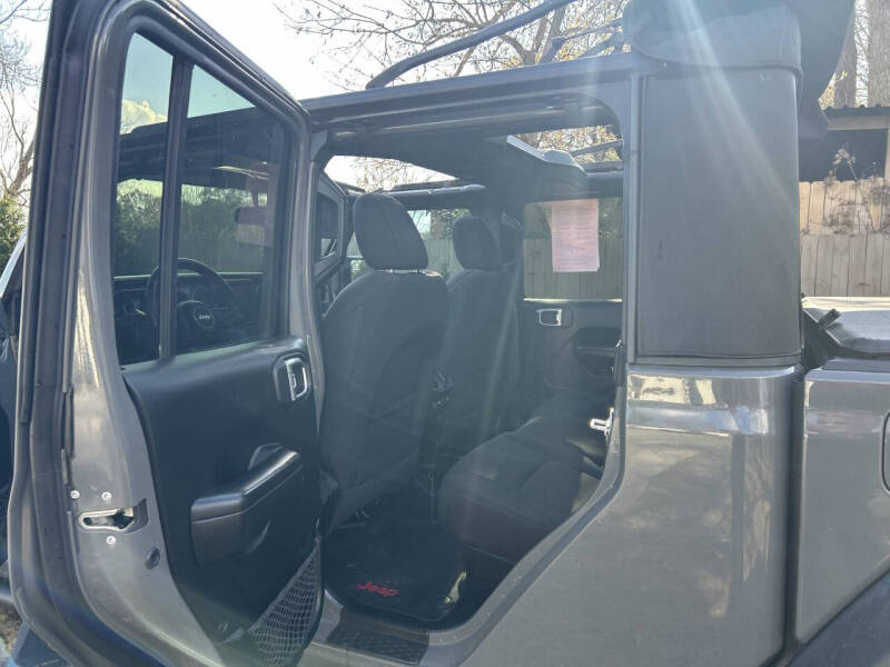 2020 Jeep Gladiator Sport Altitude