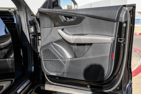 2019 Audi Q8 quattro Prestige 55 TFSI