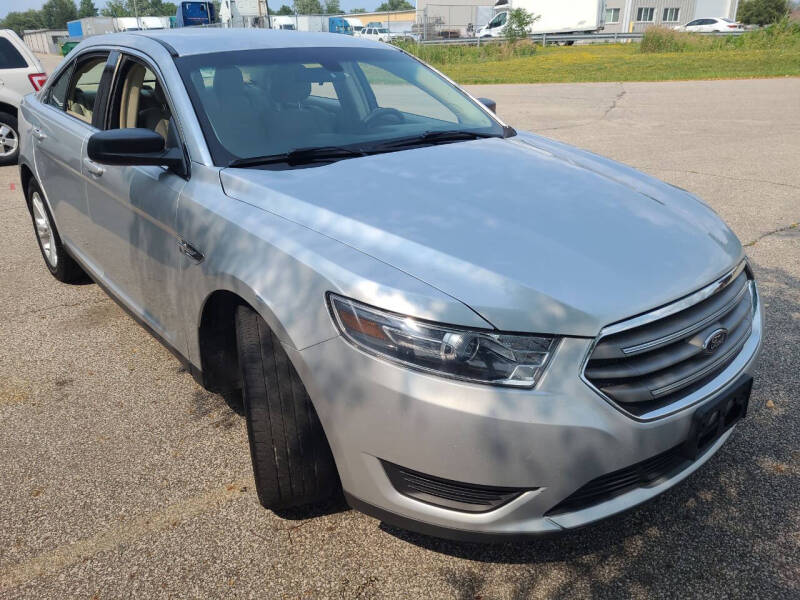 2018 Ford Taurus SE