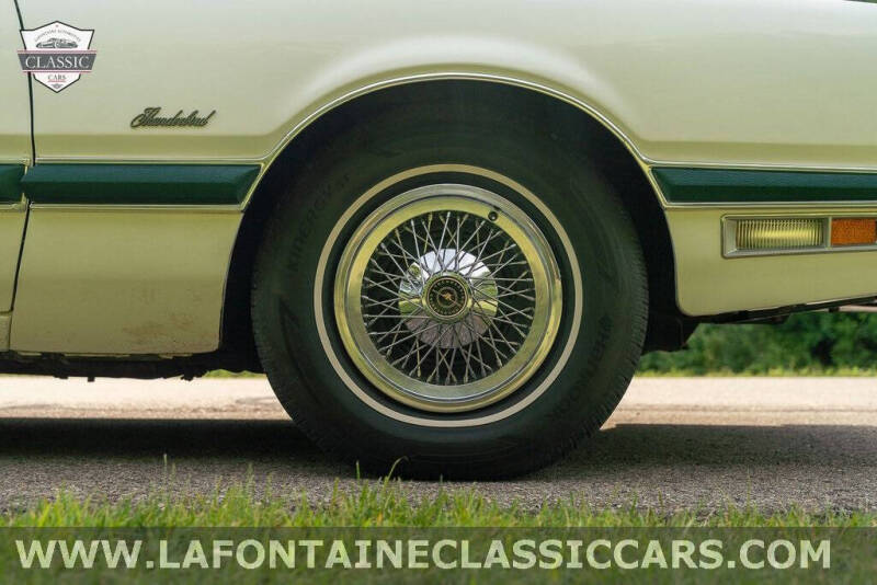 1976 Ford Thunderbird