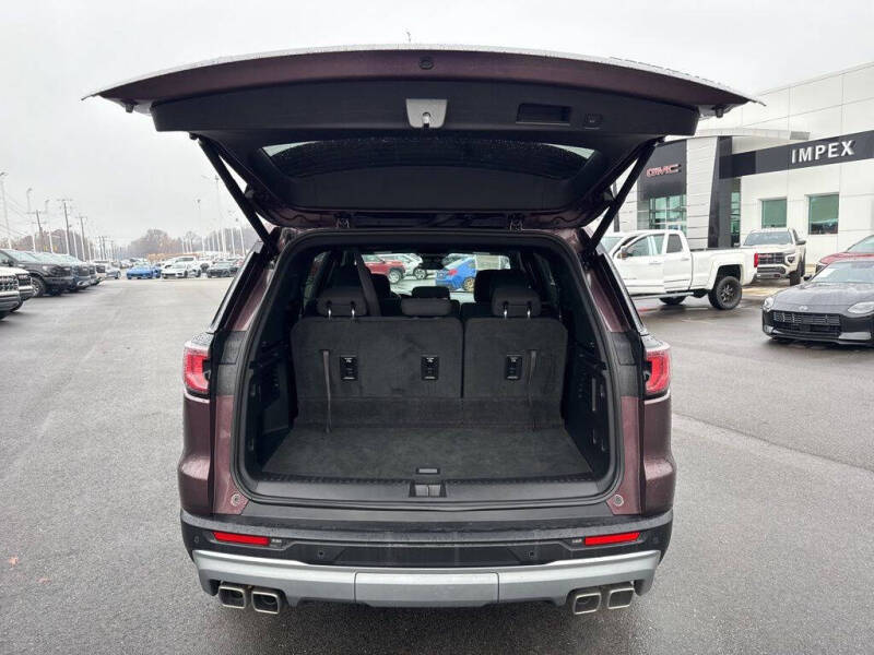 2025 GMC Acadia Elevation