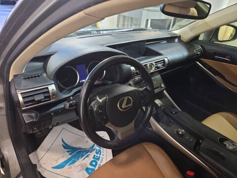 2015 Lexus IS 250