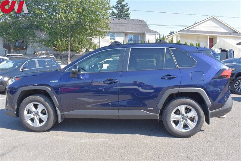 2020 Toyota RAV4 Hybrid XLE
