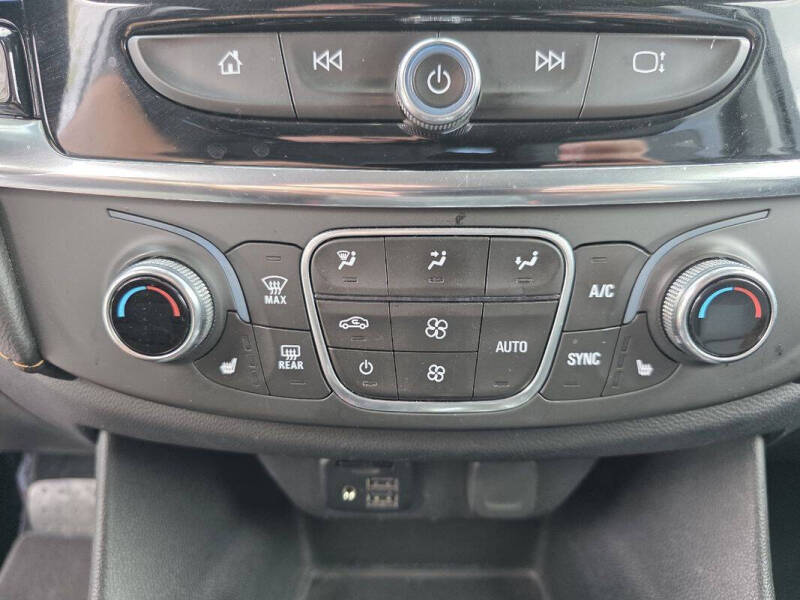 2020 Chevrolet Traverse LT Leather
