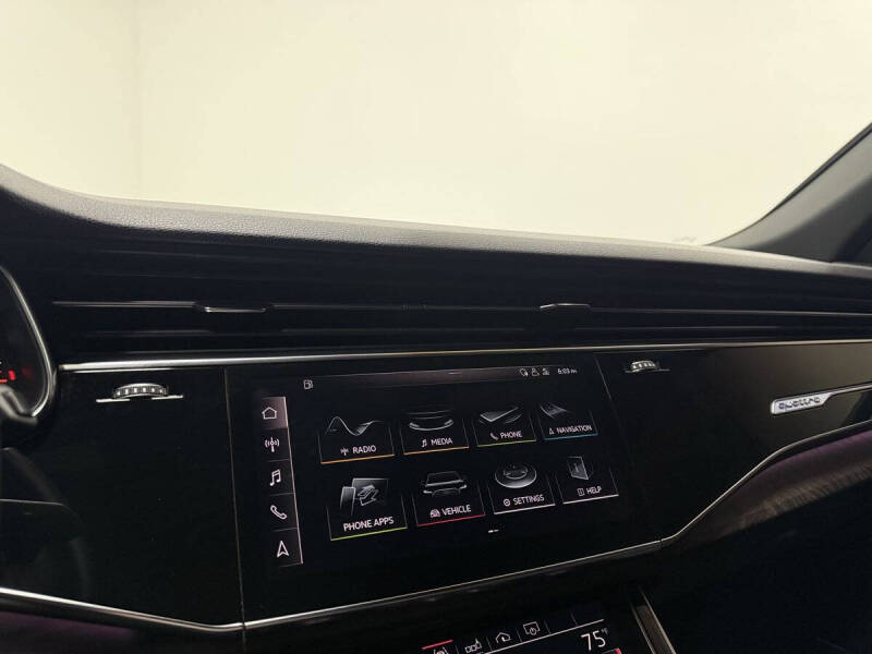 2019 Audi Q8 quattro Premium Plus 55 TFSI