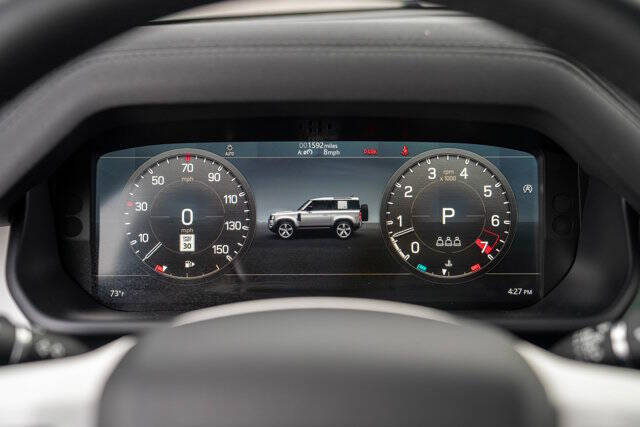 2022 Land Rover Defender 18