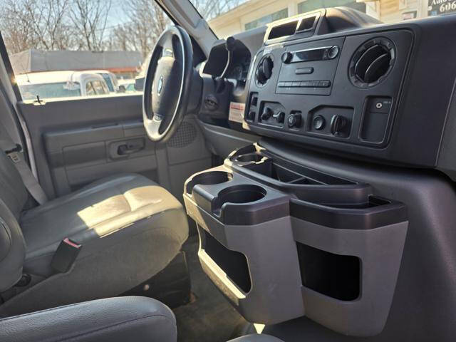 2012 Ford E-Series E-350 SD