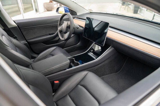 2020 Tesla Model 3 6
