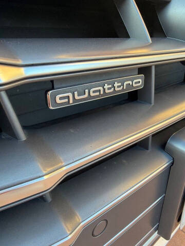 2018 Audi Q5 2.0T quattro Premium Plus