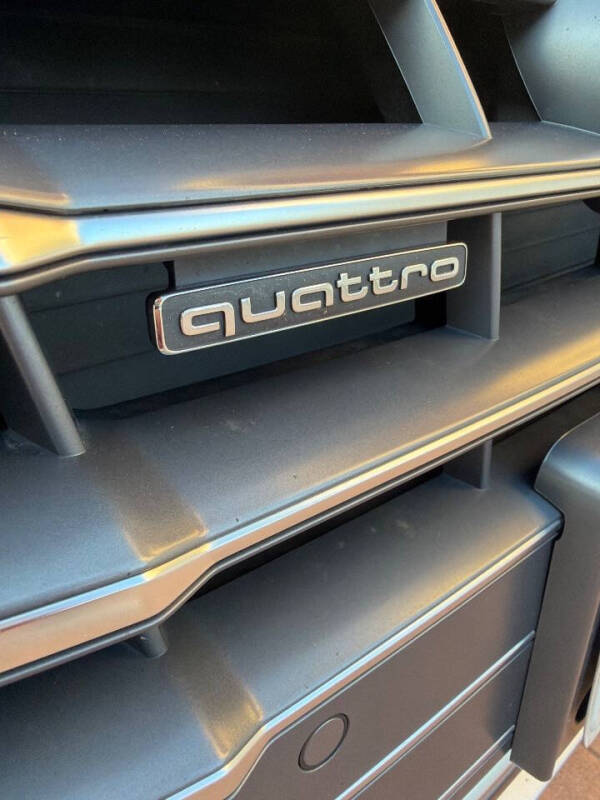 2018 Audi Q5 2.0T quattro Premium Plus