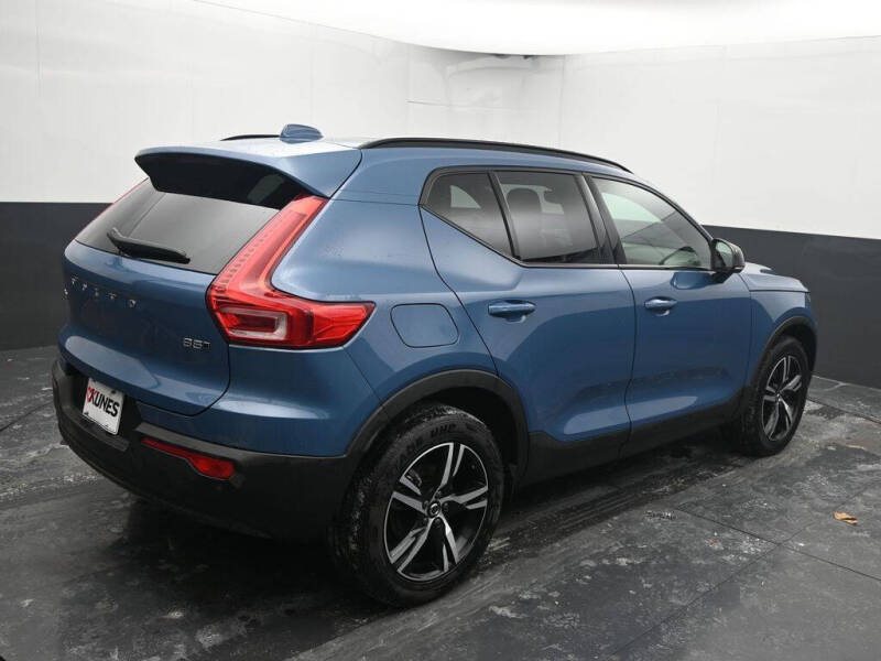 2024 Volvo XC40