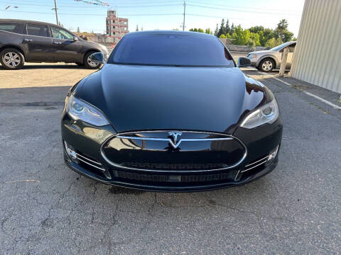 2014 Tesla Model S 85