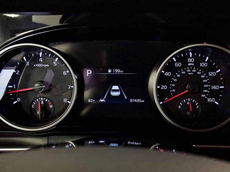 2023 Kia Carnival EX