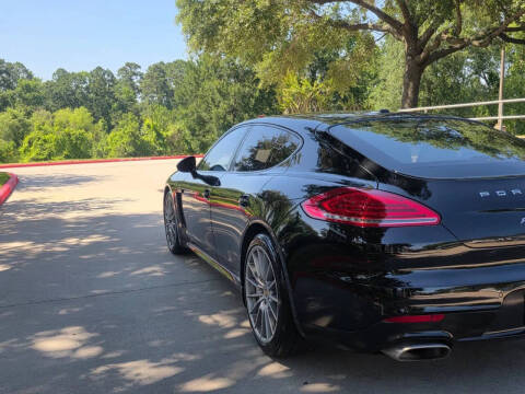 2016 Porsche Panamera