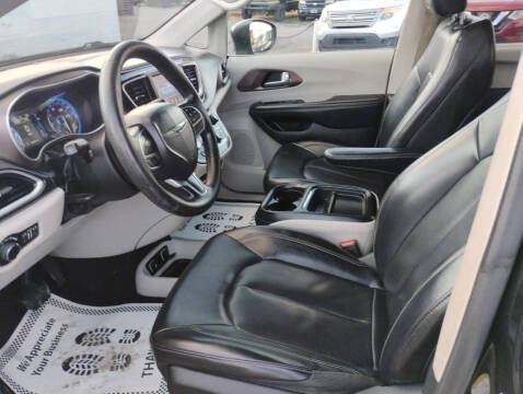 2020 Chrysler Voyager LXi