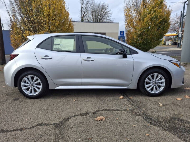 2026 Toyota Corolla Hatchback SE