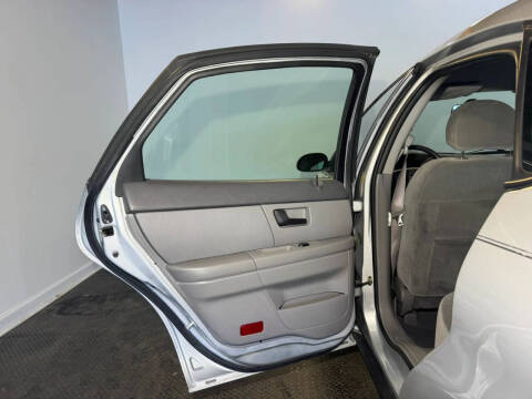 2007 Ford Taurus SE