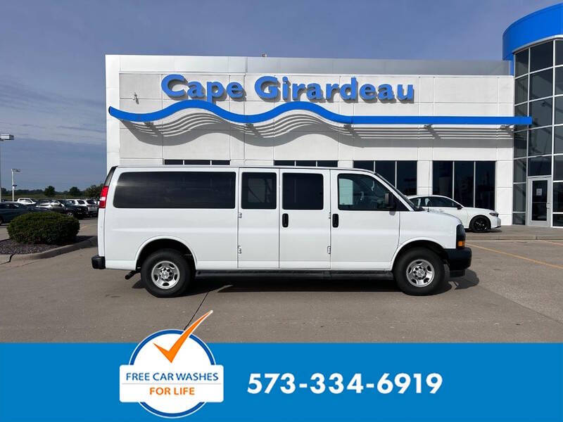 2022 Chevrolet Express LS 3500
