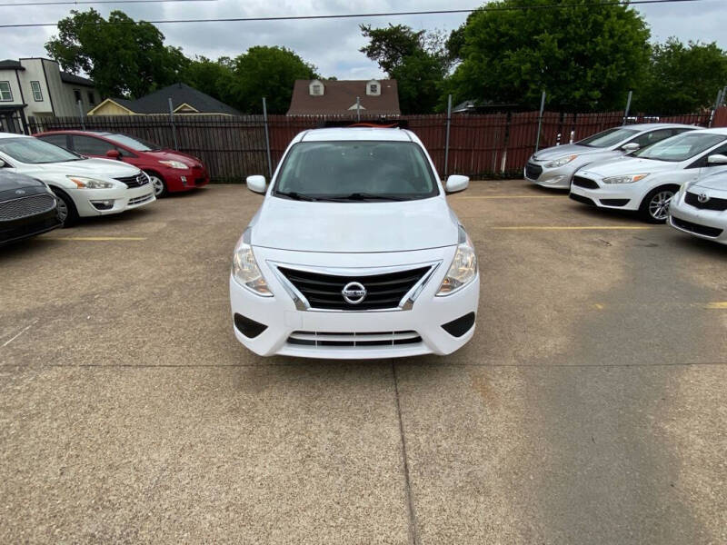 2018 Nissan Versa