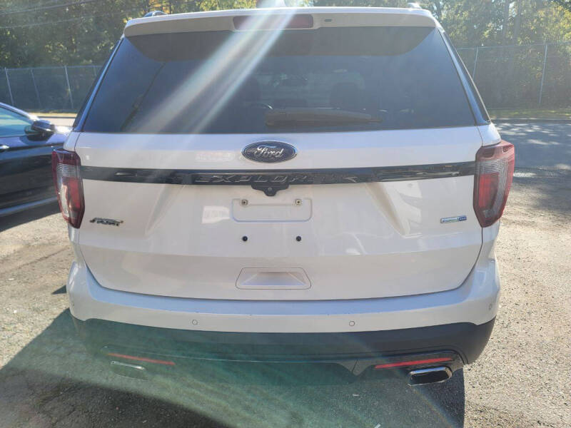 2017 Ford Explorer Sport