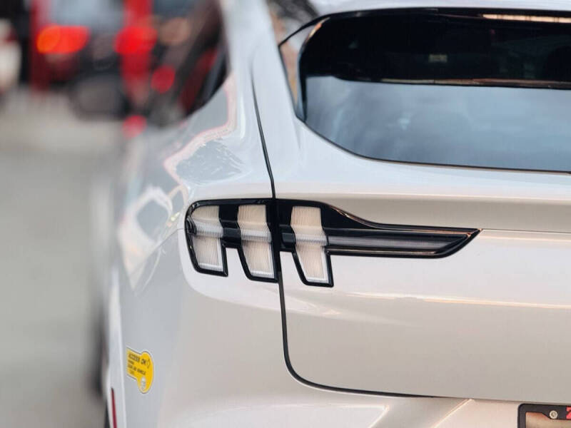2021 Ford Mustang Mach-E GT