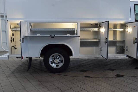 2025 Chevrolet Express 3500