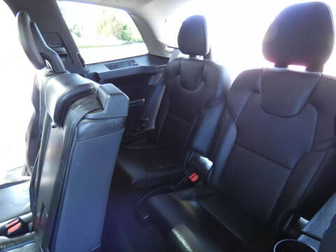2018 Volvo XC90 T6 Momentum