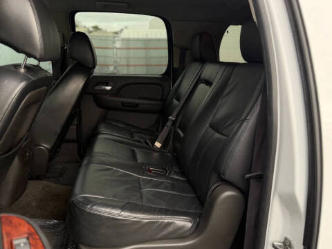 2013 Chevrolet Suburban LS