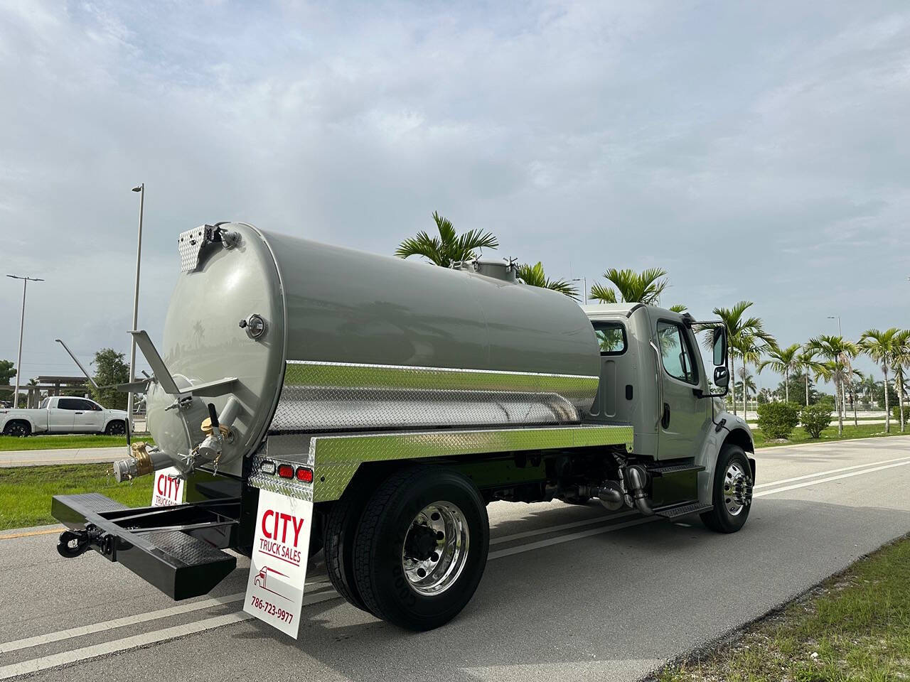 2014 Freightliner M2 106 for sale at City Truck Sales in Miami , FL