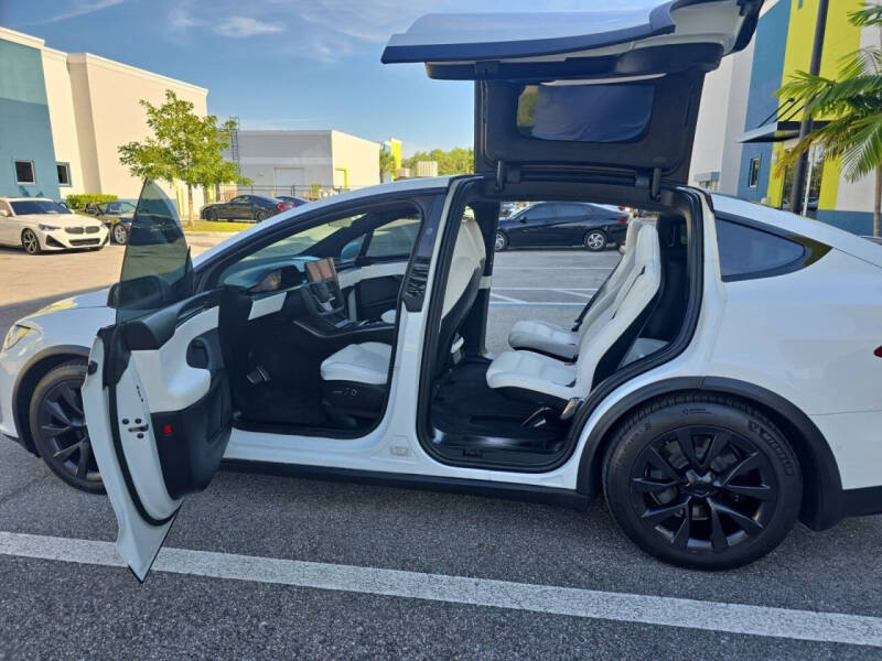 2022 Tesla Model X Plaid