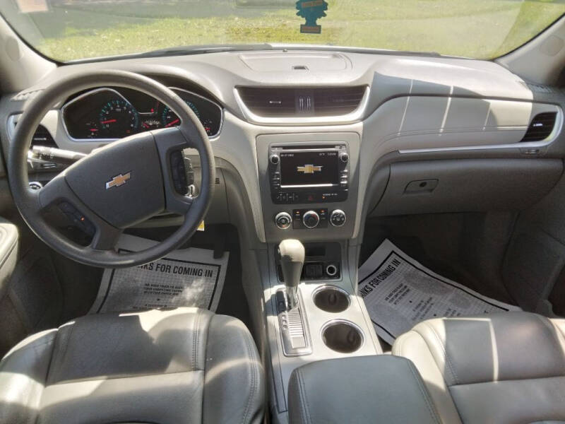 2017 Chevrolet Traverse LS