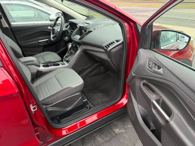 2016 Ford Escape SE