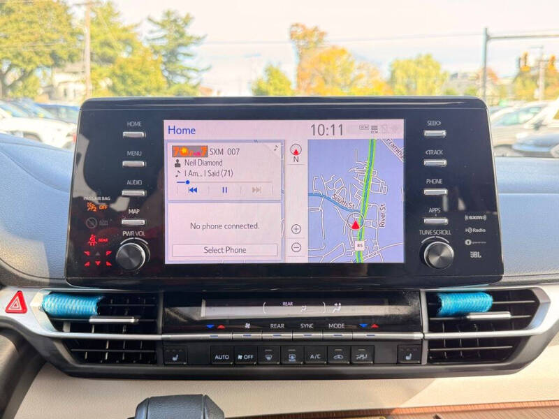 2022 Toyota Sienna XLE 7-Passenger