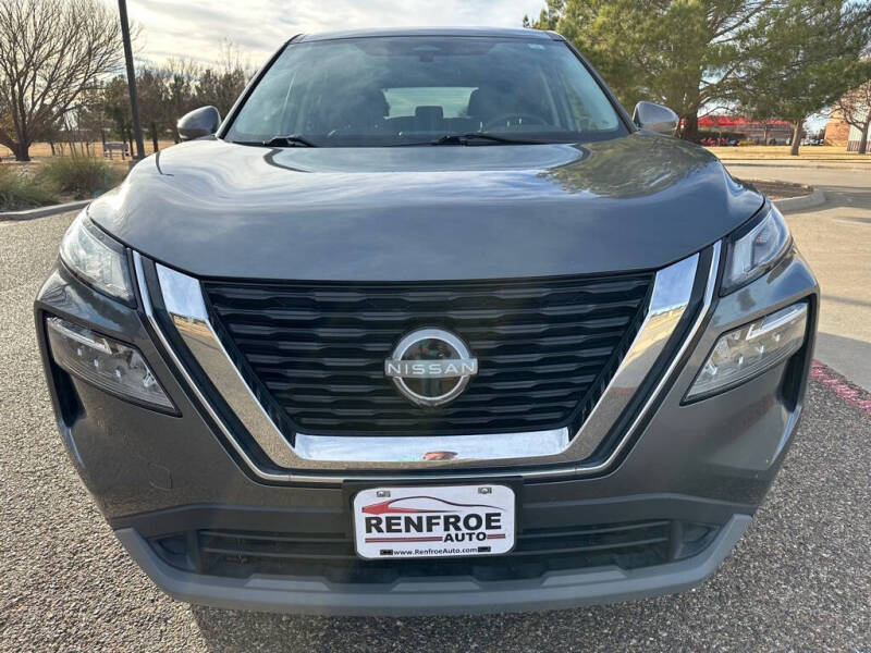 2022 Nissan Rogue SV