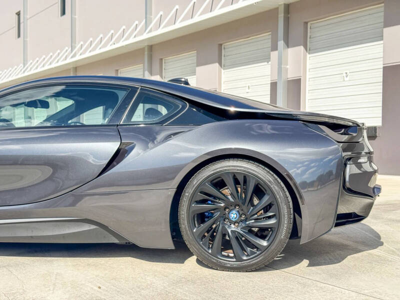 2015 BMW i8