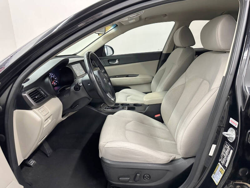 2017 Kia Optima LX Turbo