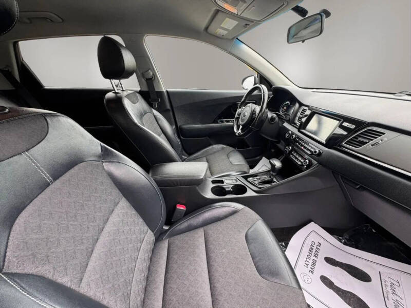 2017 Kia Niro EX