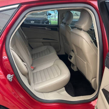 2018 Ford Fusion SE