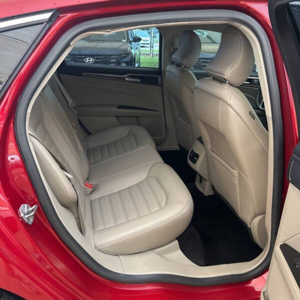2018 Ford Fusion SE