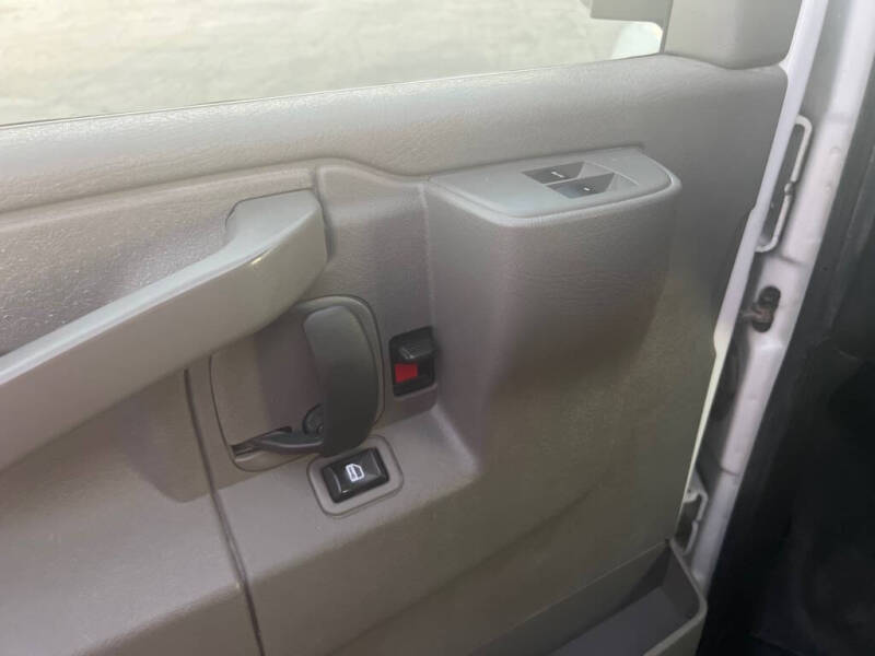 2019 GMC Savana 2500