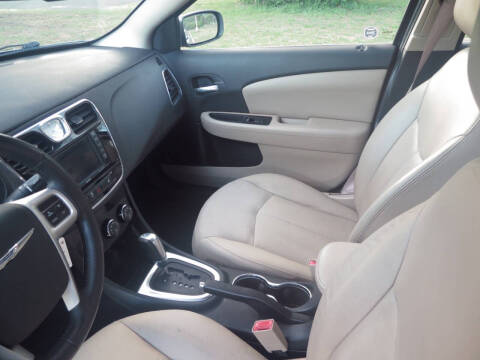 2011 Chrysler 200 Limited