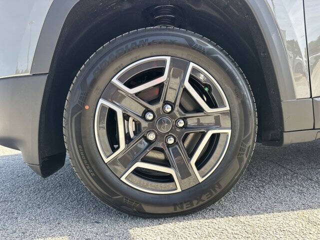 2026 Jeep Cherokee Laredo