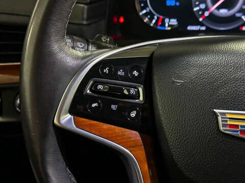 2017 Cadillac Escalade Luxury